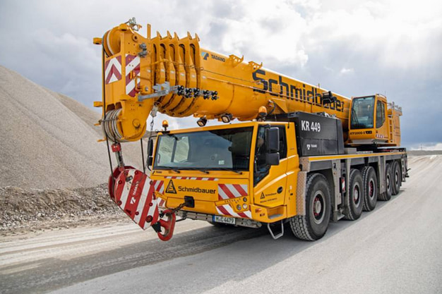Schmidbauer | Krantransport | Schmidbauer Kranverleih & Kranvermietung