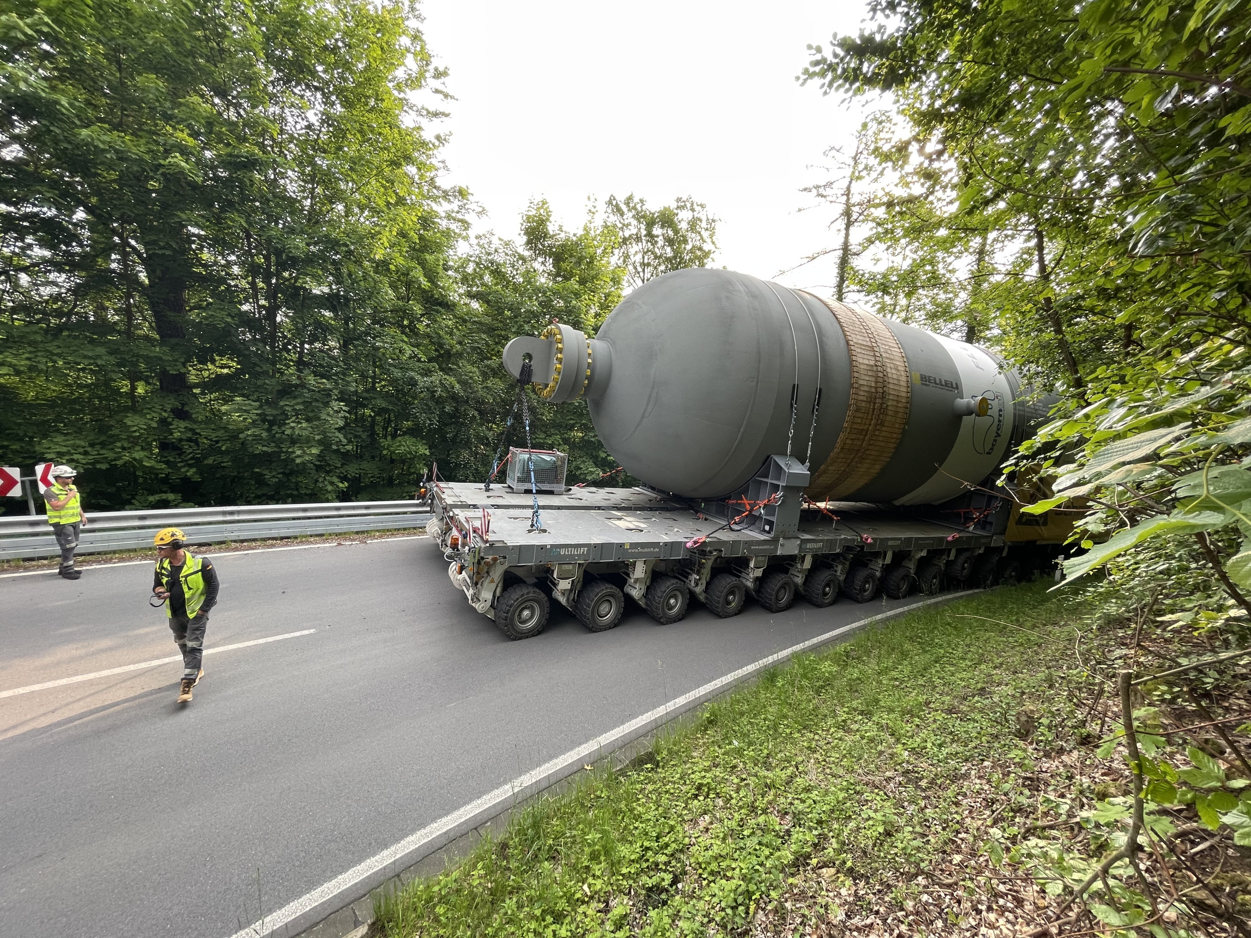 Schmidbauer | Schwerlasttransport-Unternehmen | Schwerlasttransportlogistik