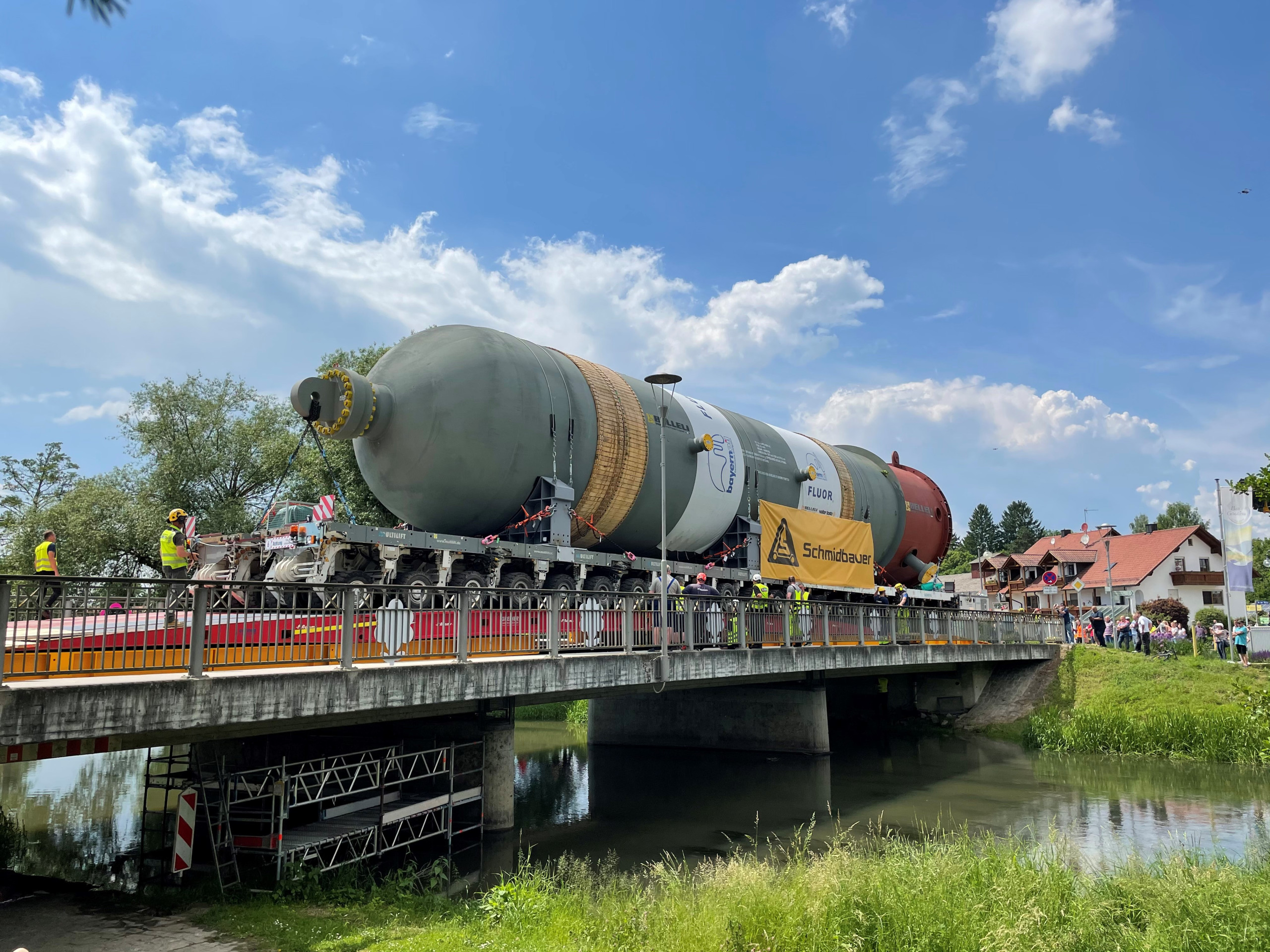 Schmidbauer | Spezialtransporte & Sondertransporte |Schwerlasttransport-Unternehmen